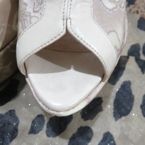 Nicholas Kirkwood Tan Nude Italian Leather & Floral Velvet Lace Platform Wedge 6 - Picture 5 of 16